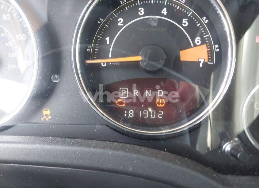 Photo 15 of 2014 Jeep Compass LATITUDE (VIN 1C4NJDEB0ED661905)