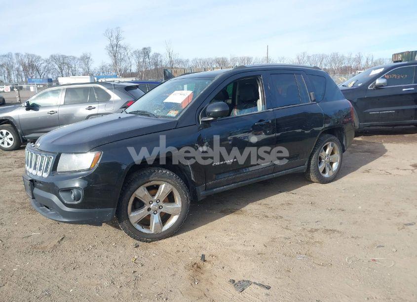 Photo 2 of 2014 Jeep Compass LATITUDE (VIN 1C4NJDEB0ED661905)