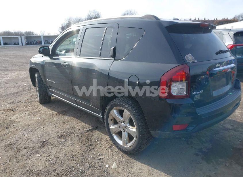 Photo 3 of 2014 Jeep Compass LATITUDE (VIN 1C4NJDEB0ED661905)