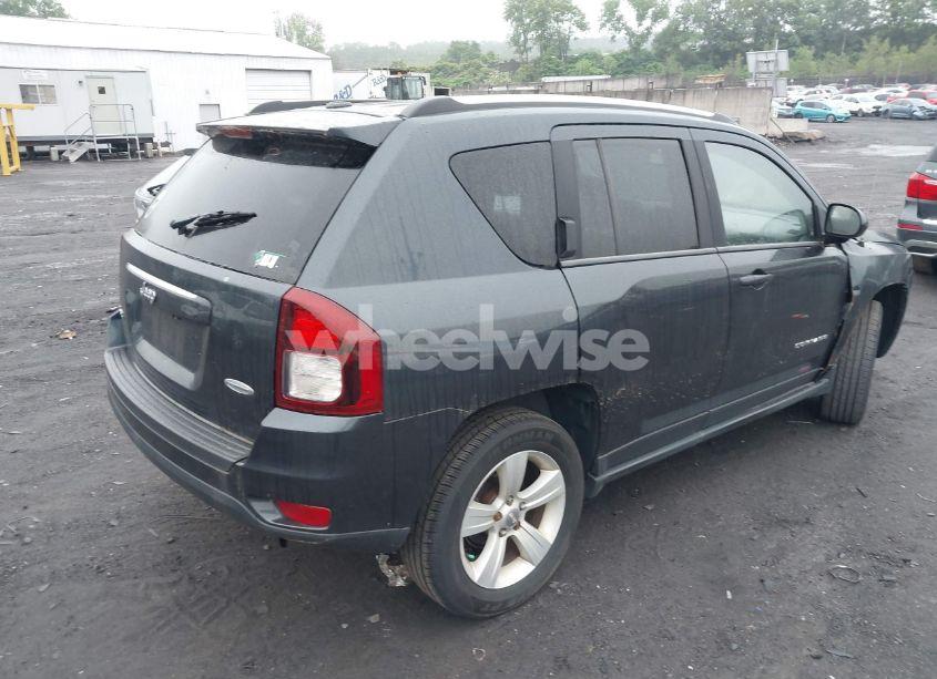 Photo 4 of 2014 Jeep Compass LATITUDE (VIN 1C4NJDEB0ED707037)
