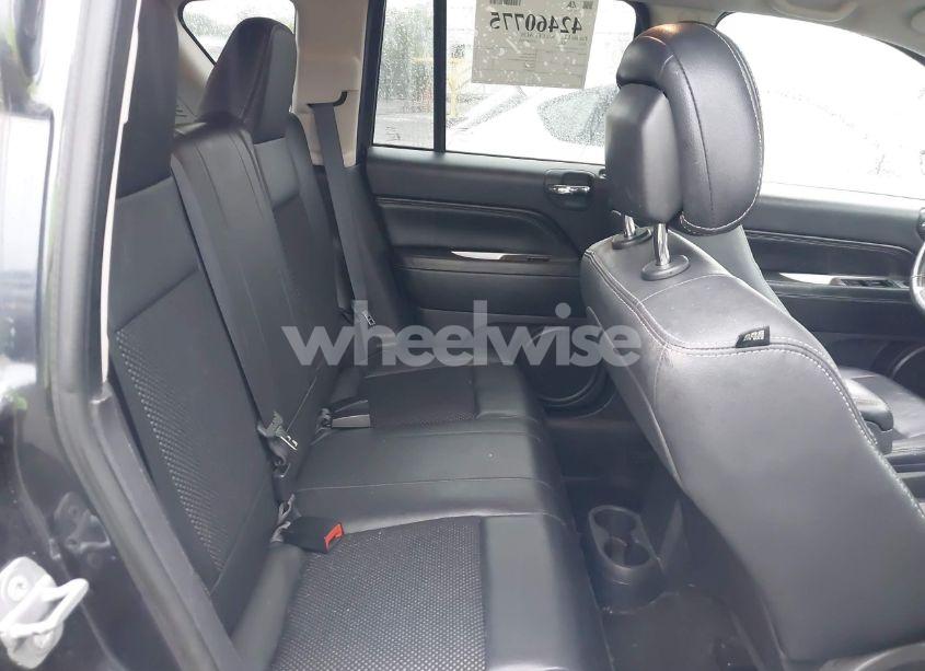 Photo 8 of 2014 Jeep Compass LATITUDE (VIN 1C4NJDEB0ED707037)