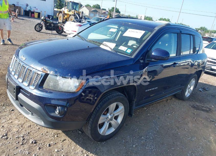 Photo 2 of 2014 Jeep Compass LATITUDE (VIN 1C4NJDEB0ED886485)