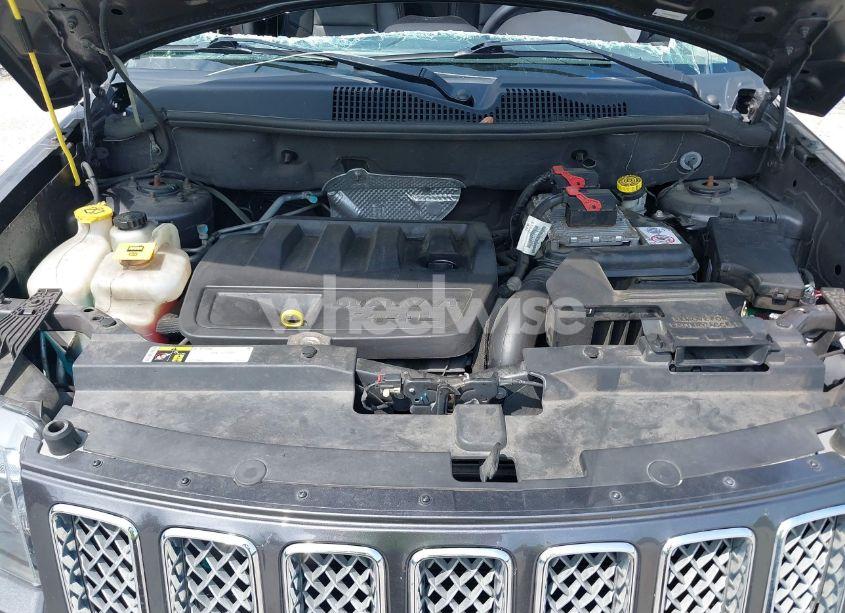 Photo 10 of 2016 Jeep Compass HIGH ALTITUDE EDITION (VIN 1C4NJDEB0GD558230)