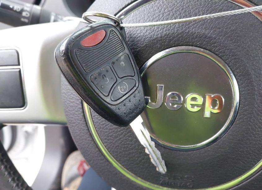 Photo 11 of 2016 Jeep Compass LATITUDE (VIN 1C4NJDEB0GD616692)