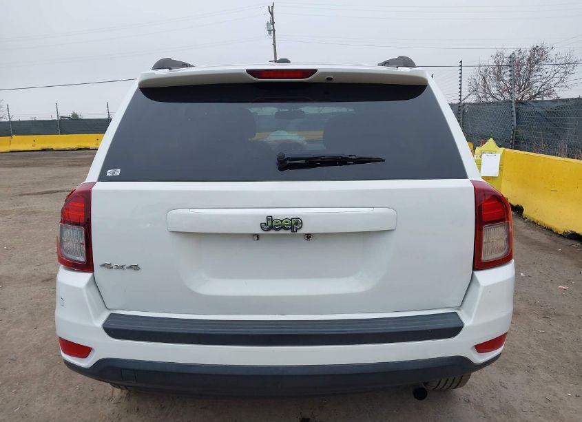 Photo 16 of 2016 Jeep Compass LATITUDE (VIN 1C4NJDEB0GD616692)