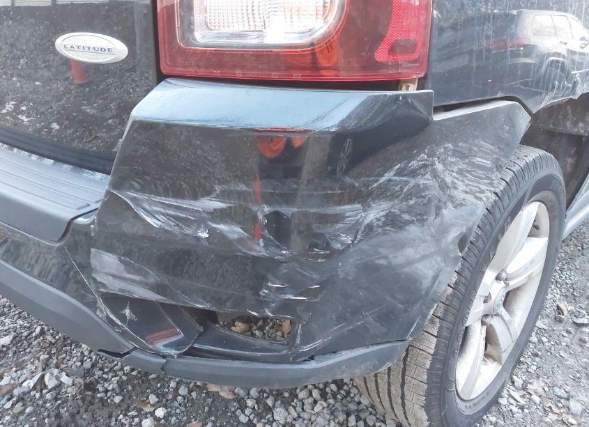 Photo 18 of 2016 Jeep Compass LATITUDE (VIN 1C4NJDEB0GD631371)