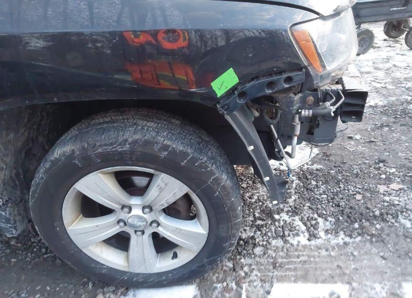 Photo 21 of 2016 Jeep Compass LATITUDE (VIN 1C4NJDEB0GD631371)