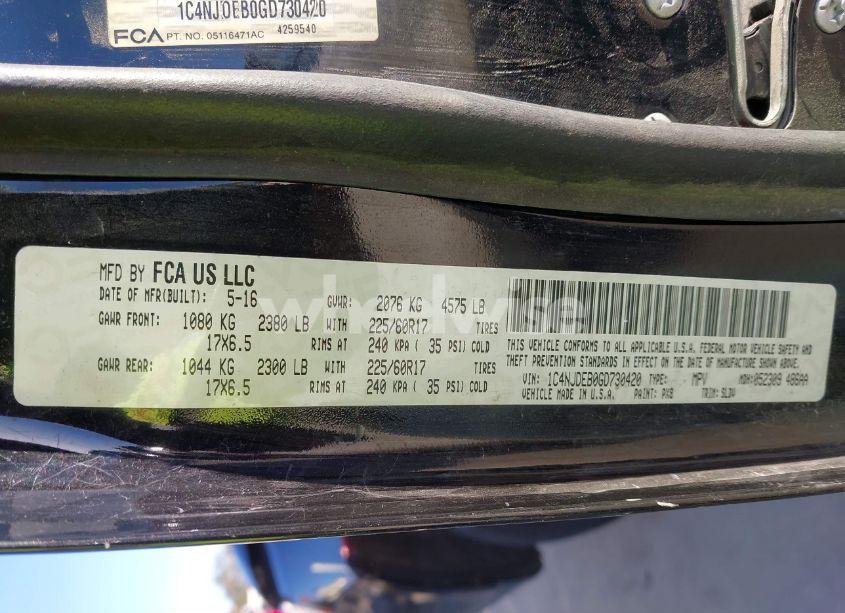 Photo 9 of 2016 Jeep Compass HIGH ALTITUDE EDITION (VIN 1C4NJDEB0GD730420)