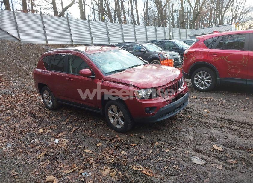2016 Jeep Compass LATITUDE (VIN 1C4NJDEB0GD779584) main photo