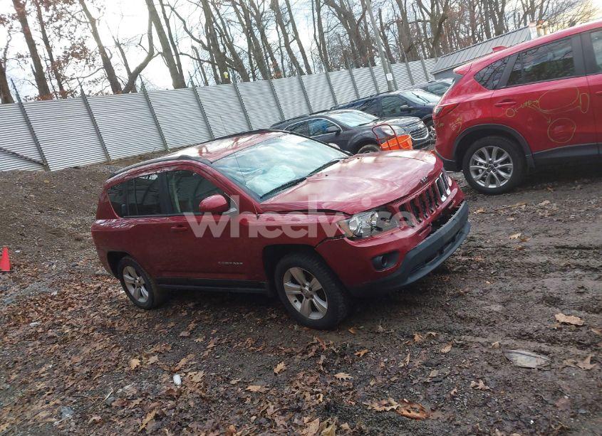 Photo 13 of 2016 Jeep Compass LATITUDE (VIN 1C4NJDEB0GD779584)