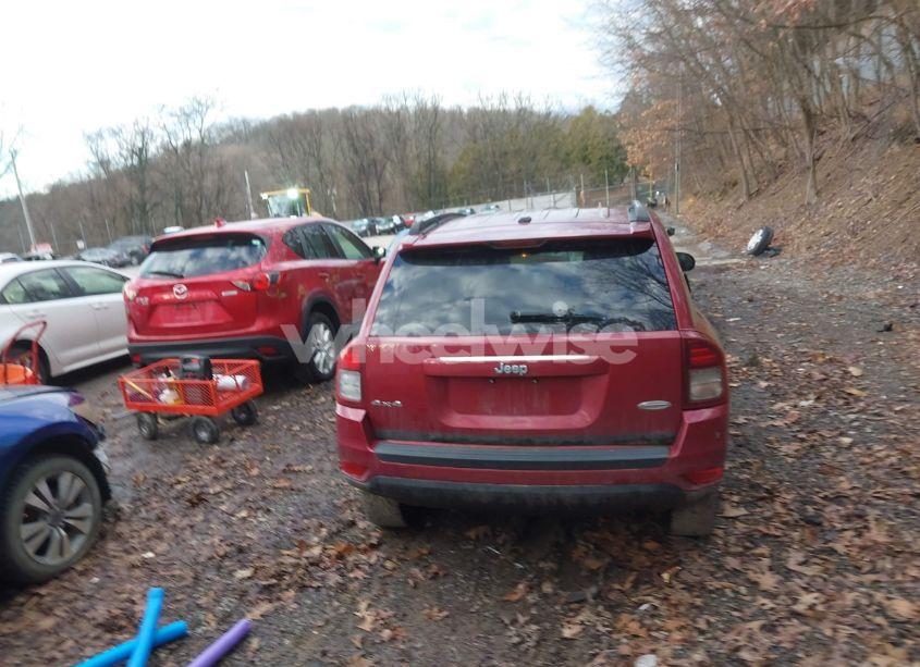 Photo 16 of 2016 Jeep Compass LATITUDE (VIN 1C4NJDEB0GD779584)