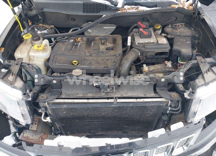 Photo 10 of 2016 Jeep Compass LATITUDE (VIN 1C4NJDEB0GD810476)