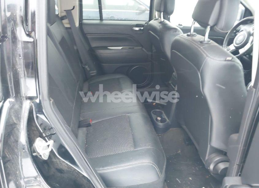 Photo 8 of 2016 Jeep Compass LATITUDE (VIN 1C4NJDEB0GD810476)