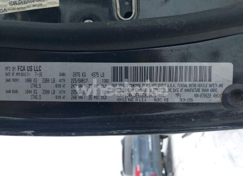 Photo 9 of 2016 Jeep Compass LATITUDE (VIN 1C4NJDEB0GD810476)