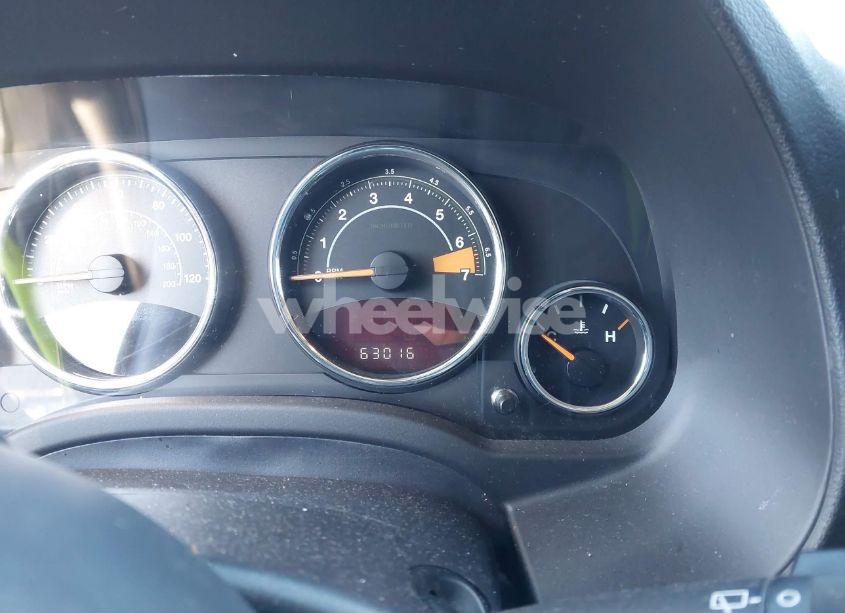 Photo 7 of 2015 Jeep Compass HIGH ALTITUDE EDITION (VIN 1C4NJDEB1FD272224)