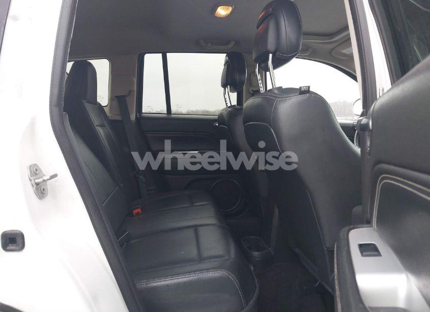 Photo 8 of 2016 Jeep Compass HIGH ALTITUDE EDITION (VIN 1C4NJDEB1GD550363)