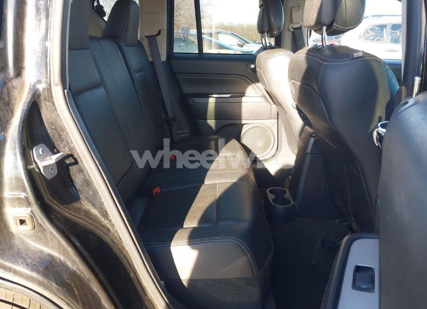 Photo 8 of 2016 Jeep Compass HIGH ALTITUDE EDITION (VIN 1C4NJDEB1GD708782)