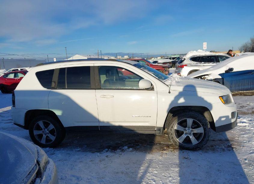 Photo 13 of 2016 Jeep Compass HIGH ALTITUDE EDITION (VIN 1C4NJDEB1GD768108)