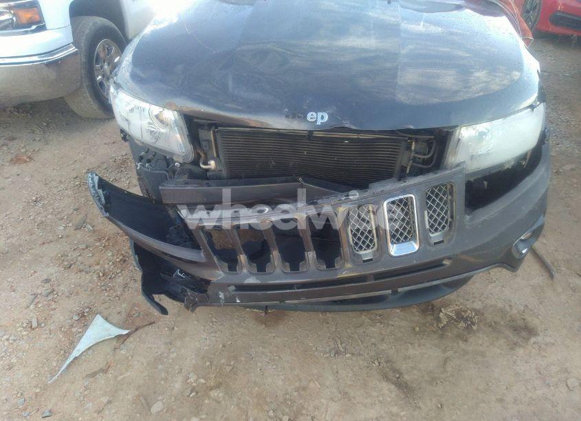 Photo 6 of 2016 Jeep Compass HIGH ALTITUDE EDITION (VIN 1C4NJDEB1GD773244)