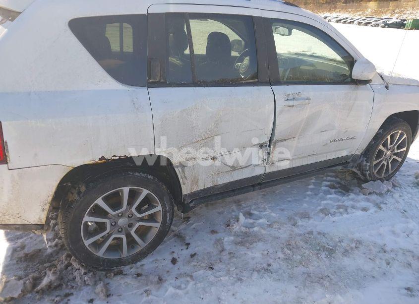 Photo 6 of 2016 Jeep Compass HIGH ALTITUDE EDITION (VIN 1C4NJDEB1GD797219)