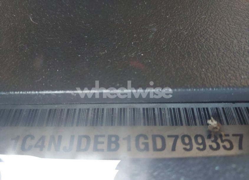 Photo 9 of 2016 Jeep Compass HIGH ALTITUDE EDITION (VIN 1C4NJDEB1GD799357)