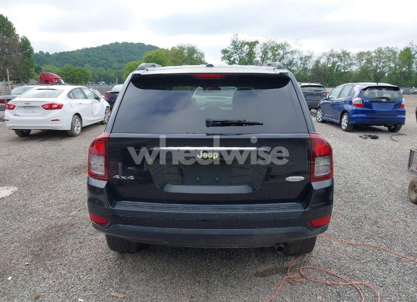 Photo 16 of 2016 Jeep Compass LATITUDE (VIN 1C4NJDEB1GD804542)
