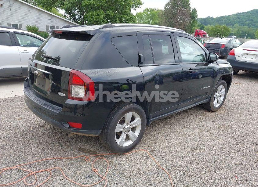 Photo 4 of 2016 Jeep Compass LATITUDE (VIN 1C4NJDEB1GD804542)
