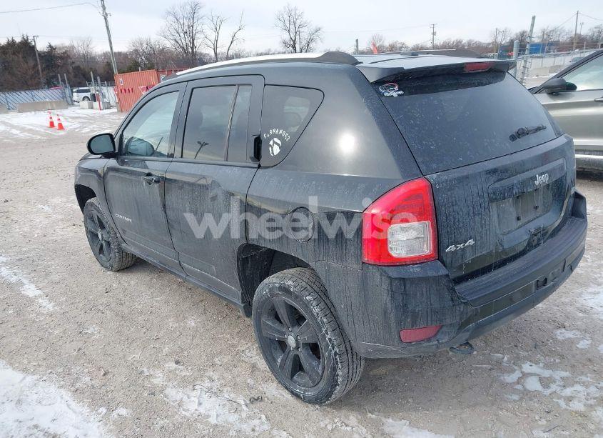 Photo 3 of 2012 Jeep Compass LATITUDE (VIN 1C4NJDEB2CD638820)