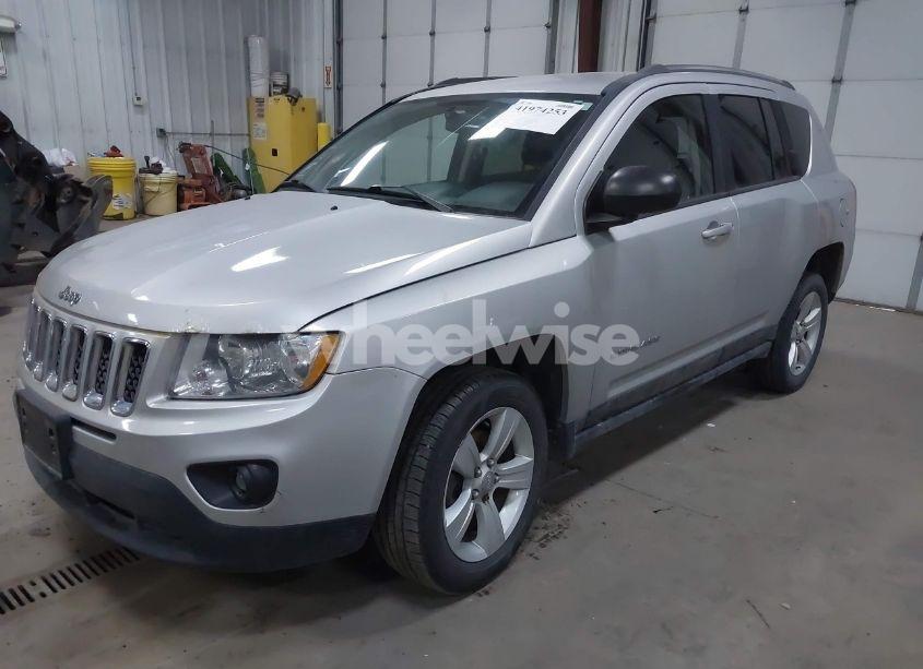 Photo 2 of 2013 Jeep Compass LATITUDE (VIN 1C4NJDEB2DD196431)