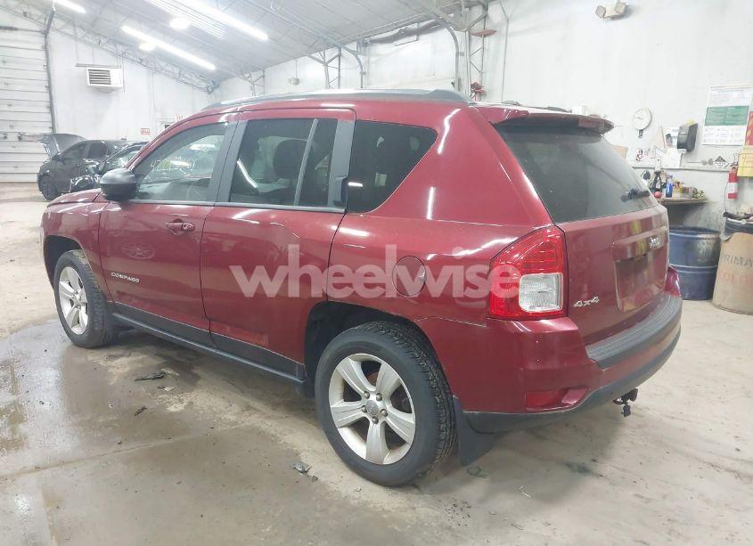Photo 3 of 2013 Jeep Compass LATITUDE (VIN 1C4NJDEB2DD261732)