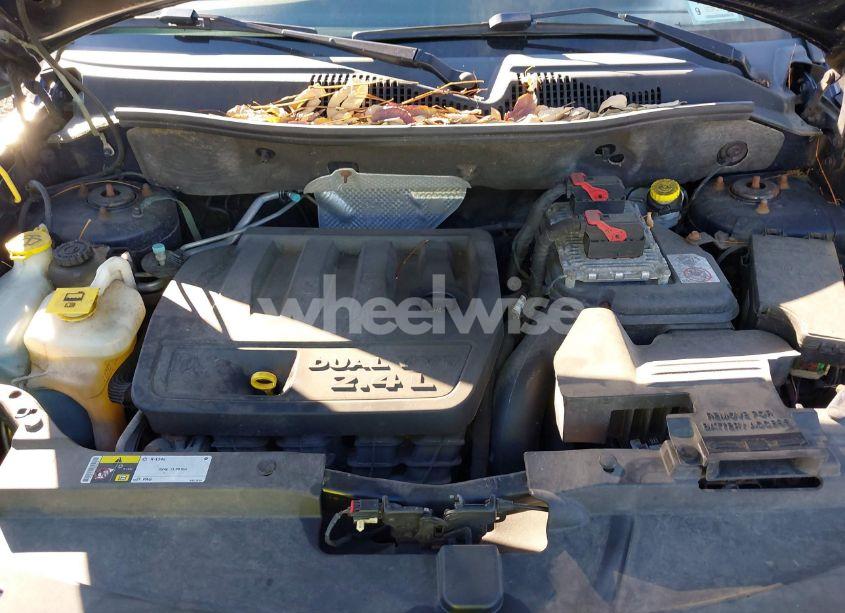 Photo 10 of 2014 Jeep Compass LATITUDE (VIN 1C4NJDEB2ED500729)