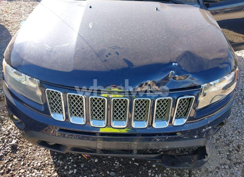 Photo 6 of 2014 Jeep Compass LATITUDE (VIN 1C4NJDEB2ED500729)