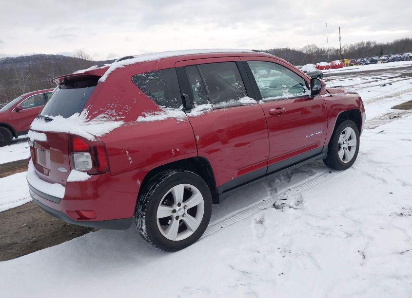 Photo 4 of 2014 Jeep Compass LATITUDE (VIN 1C4NJDEB2ED520737)