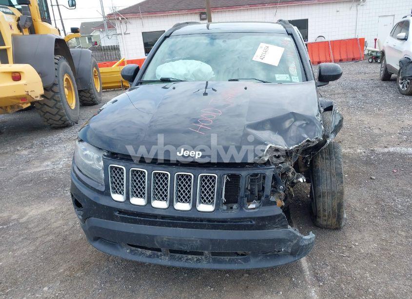 Photo 12 of 2014 Jeep Compass LATITUDE (VIN 1C4NJDEB2ED648234)