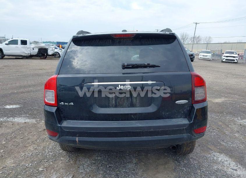 Photo 16 of 2014 Jeep Compass LATITUDE (VIN 1C4NJDEB2ED648234)
