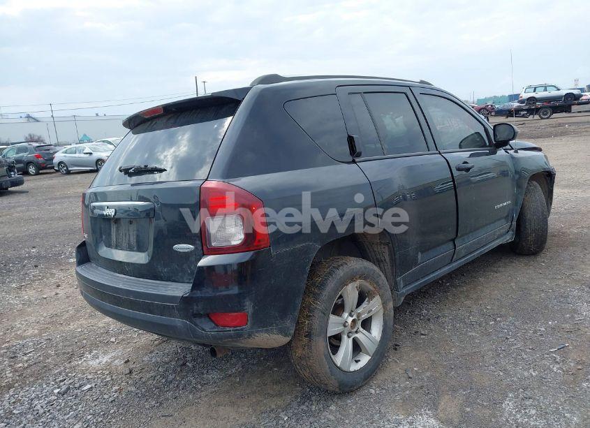 Photo 4 of 2014 Jeep Compass LATITUDE (VIN 1C4NJDEB2ED648234)