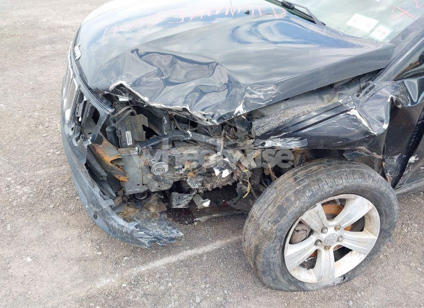 Photo 6 of 2014 Jeep Compass LATITUDE (VIN 1C4NJDEB2ED648234)