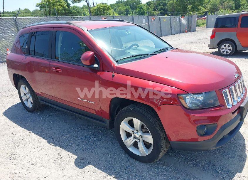 2014 Jeep Compass LATITUDE (VIN 1C4NJDEB2ED816969) main photo