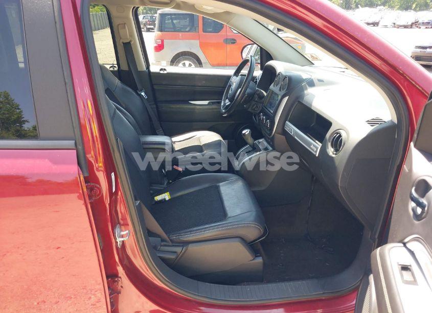 Photo 5 of 2014 Jeep Compass LATITUDE (VIN 1C4NJDEB2ED816969)