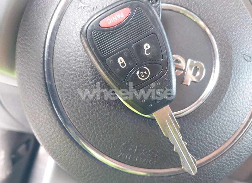 Photo 11 of 2015 Jeep Compass HIGH ALTITUDE EDITION (VIN 1C4NJDEB2FD169202)