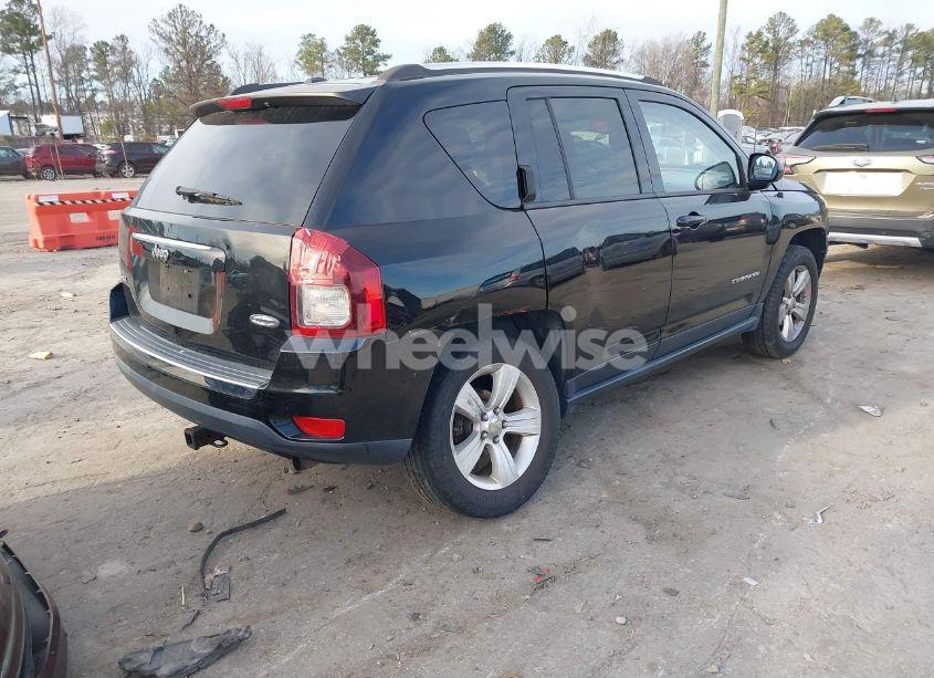 Photo 4 of 2015 Jeep Compass HIGH ALTITUDE EDITION (VIN 1C4NJDEB2FD169202)