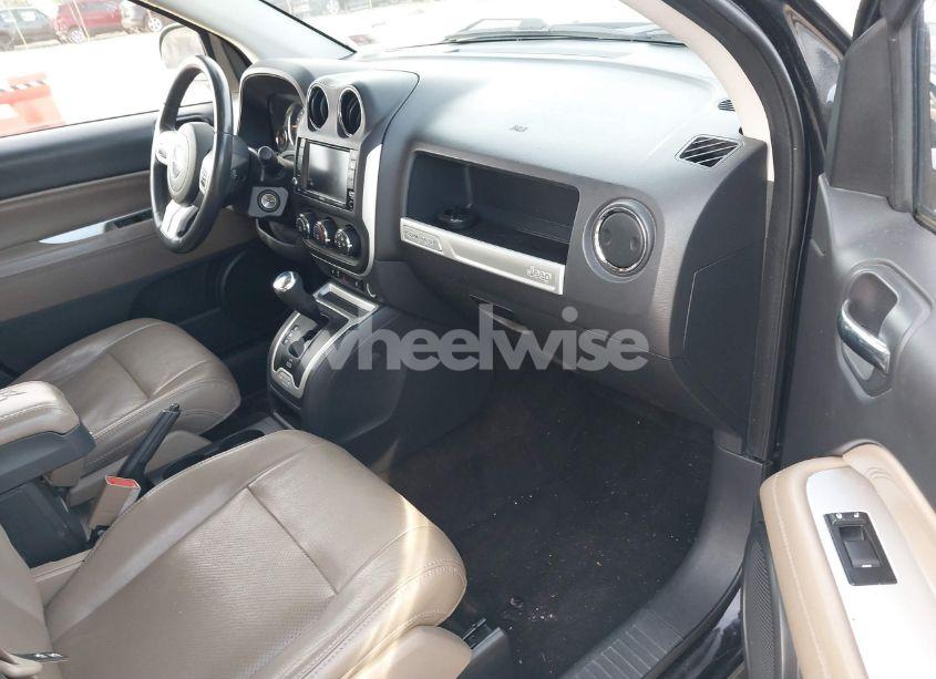 Photo 5 of 2015 Jeep Compass HIGH ALTITUDE EDITION (VIN 1C4NJDEB2FD169202)