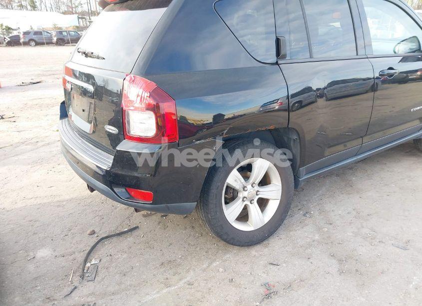 Photo 6 of 2015 Jeep Compass HIGH ALTITUDE EDITION (VIN 1C4NJDEB2FD169202)