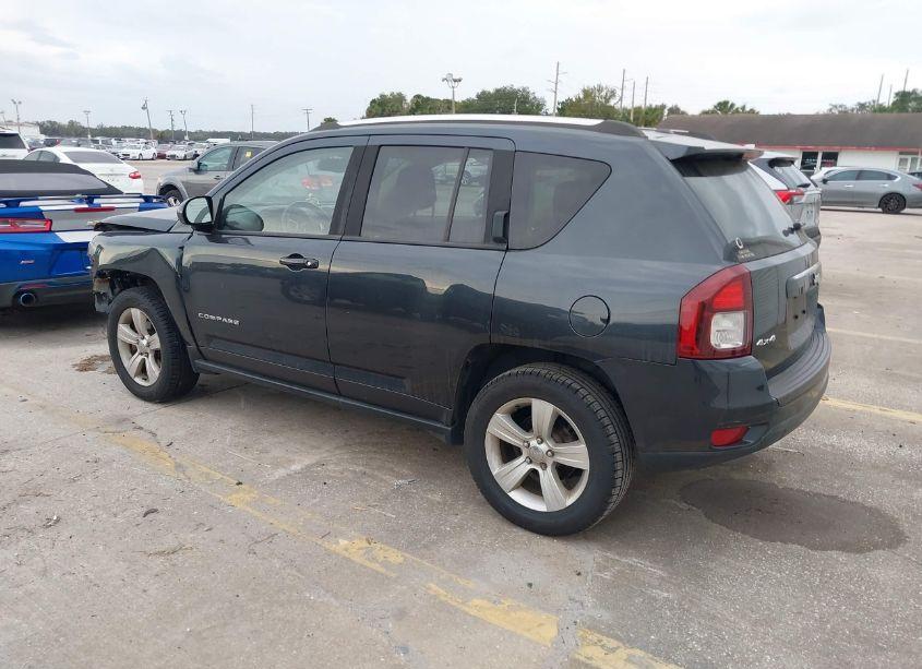 Photo 3 of 2015 Jeep Compass LATITUDE (VIN 1C4NJDEB2FD177221)