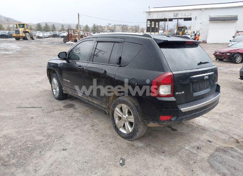Photo 3 of 2015 Jeep Compass HIGH ALTITUDE EDITION (VIN 1C4NJDEB2FD207611)