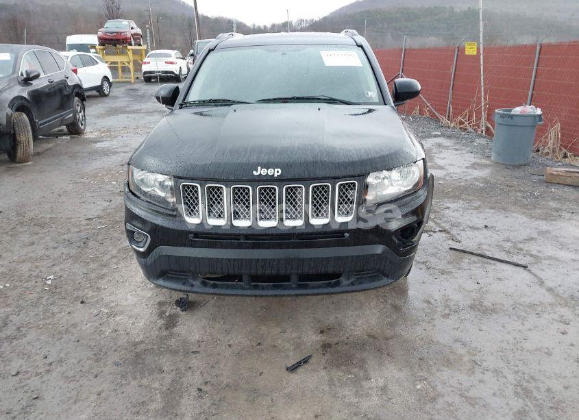 Photo 6 of 2015 Jeep Compass HIGH ALTITUDE EDITION (VIN 1C4NJDEB2FD207611)