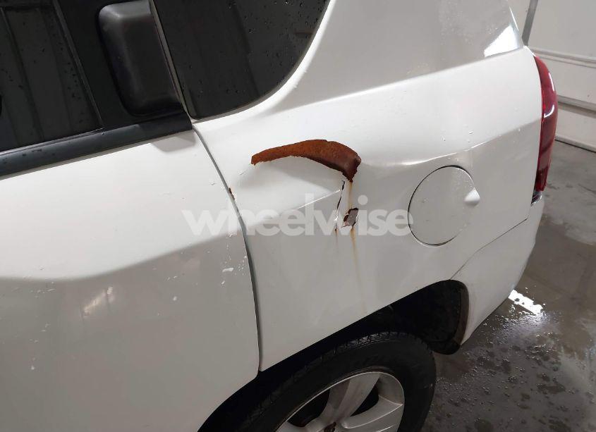 Photo 18 of 2016 Jeep Compass LATITUDE (VIN 1C4NJDEB2GD544541)