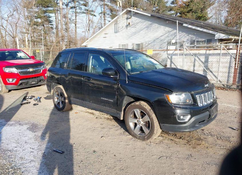 2017 Jeep Compass HIGH ALTITUDE 4X4 (VIN 1C4NJDEB2HD126580) main photo