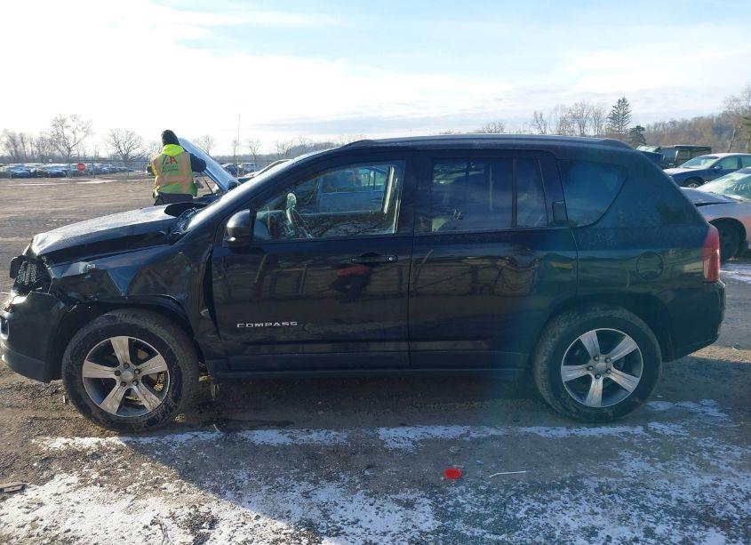Photo 15 of 2017 Jeep Compass HIGH ALTITUDE 4X4 (VIN 1C4NJDEB2HD126580)
