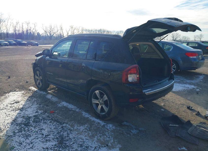 Photo 3 of 2017 Jeep Compass HIGH ALTITUDE 4X4 (VIN 1C4NJDEB2HD126580)